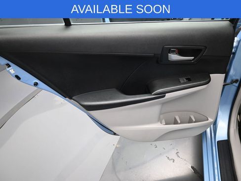 Used 2012 Toyota Camry LE image 27