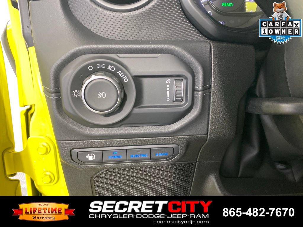 Used 2024 Jeep Wrangler Unlimited Rubicon 4xe AWD/4WD image 13