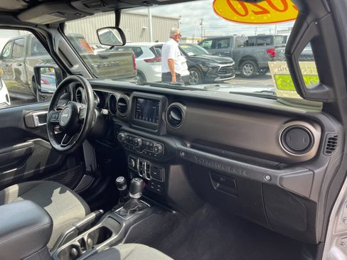 Used 2020 Jeep Wrangler Unlimited Sport AWD/4WD image 18