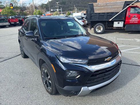 Used 2021 Chevrolet TrailBlazer LT w/ Driver Confidence Package image 1