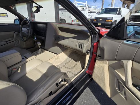 Used 1993 Cadillac Allante image 16