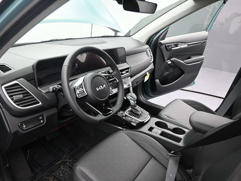 Certified 2026 Kia Seltos SX AWD/4WD image 17