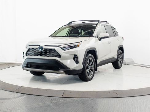 Used 2022 Toyota RAV4 Limited AWD/4WD image 3