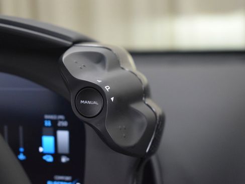 New 2025 McLaren Artura Spider image 28