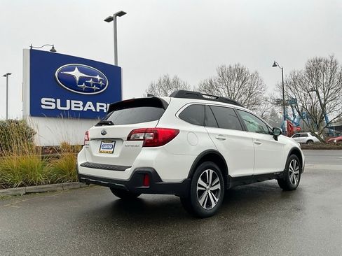 Used 2018 Subaru Outback 2.5i Limited image 8