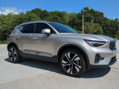 Certified 2024 Volvo XC40 B5 Plus w/ Protection Package Premier AWD/4WD image 1