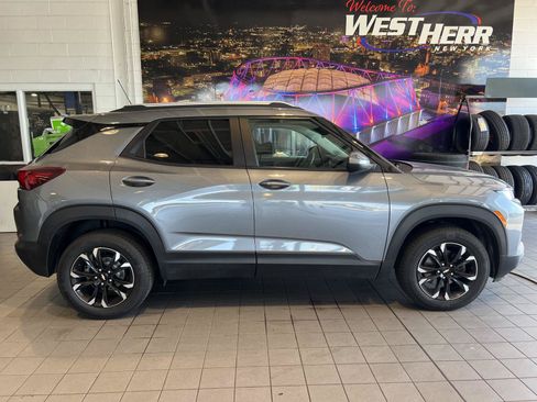 Used 2022 Chevrolet TrailBlazer LT AWD/4WD image 31
