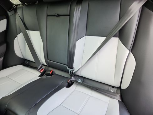 Used 2026 Land Rover Range Rover Velar Dynamic SE image 25