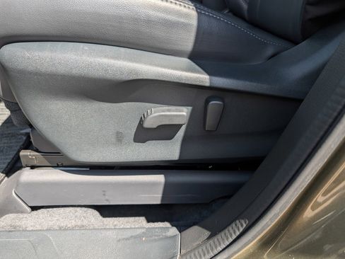 Certified 2026 Subaru Ascent Premium AWD/4WD image 19
