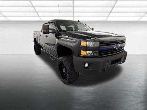 Used 2016 Chevrolet Silverado 2500 LT w/ All Star Edition image 2