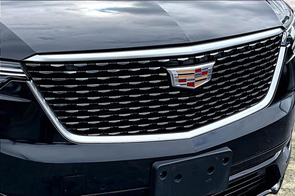 Used 2024 Cadillac XT6 Premium Luxury FWD image 34