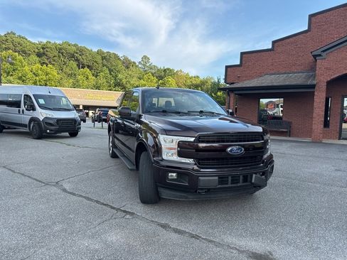 Used 2018 Ford F150 Lariat w/ Equipment Group 502A Luxury image 12