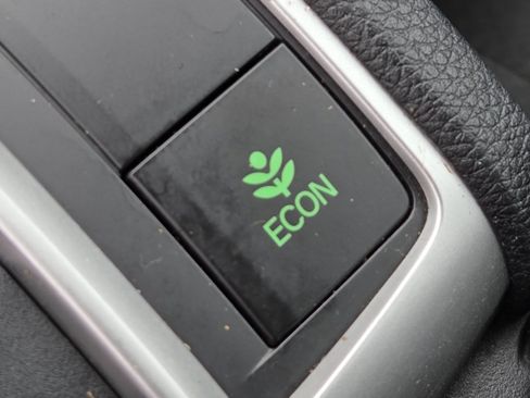 Used 2018 Honda Civic LX image 4