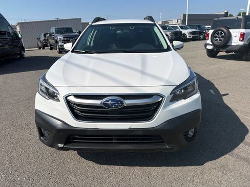 Used 2022 Subaru Outback Premium AWD/4WD image 16