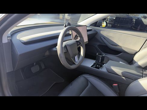 Used 2025 Tesla Model 3 Long Range RWD image 5