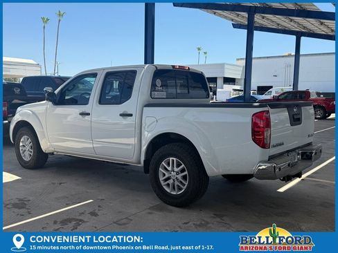 Used 2017 Nissan Frontier SV w/ SV Value Truck Package AWD/4WD image 3