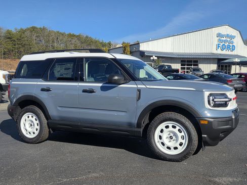 New 2025 Ford Bronco Sport Heritage w/ Convenience Package image 2