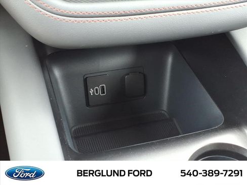 Used 2026 Ford Explorer Active w/ Active Comfort Package AWD/4WD image 30