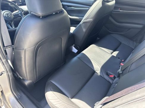 Used 2025 MAZDA MAZDA3 s FWD image 11