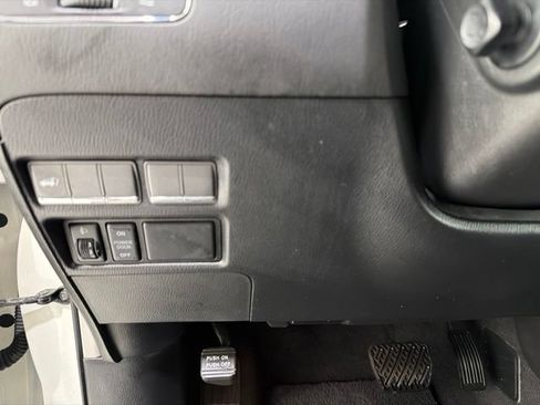 Used 2014 INFINITI QX80 4WD w/ Theater Package image 12