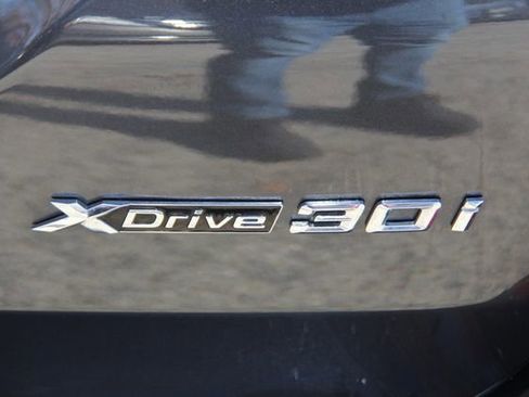 Used 2021 BMW X3 xDrive30i w/ Convenience Package image 9