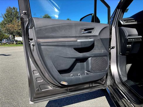 Used 2021 Toyota Sienna XSE image 9