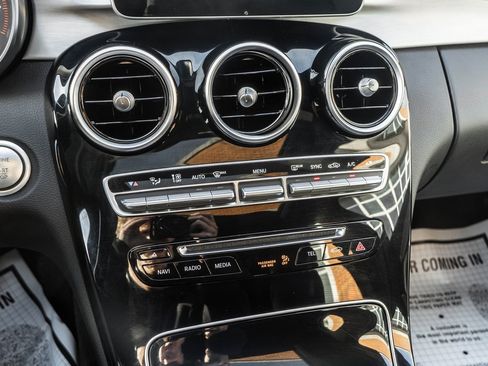 Used 2018 Mercedes-Benz C 300 4MATIC Sedan image 8