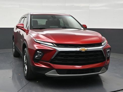 Used 2024 Chevrolet Blazer LT FWD image 7