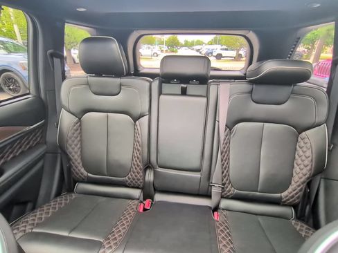 Used 2022 Jeep Grand Cherokee Summit w/ Adv Protech Group IV AWD/4WD image 27