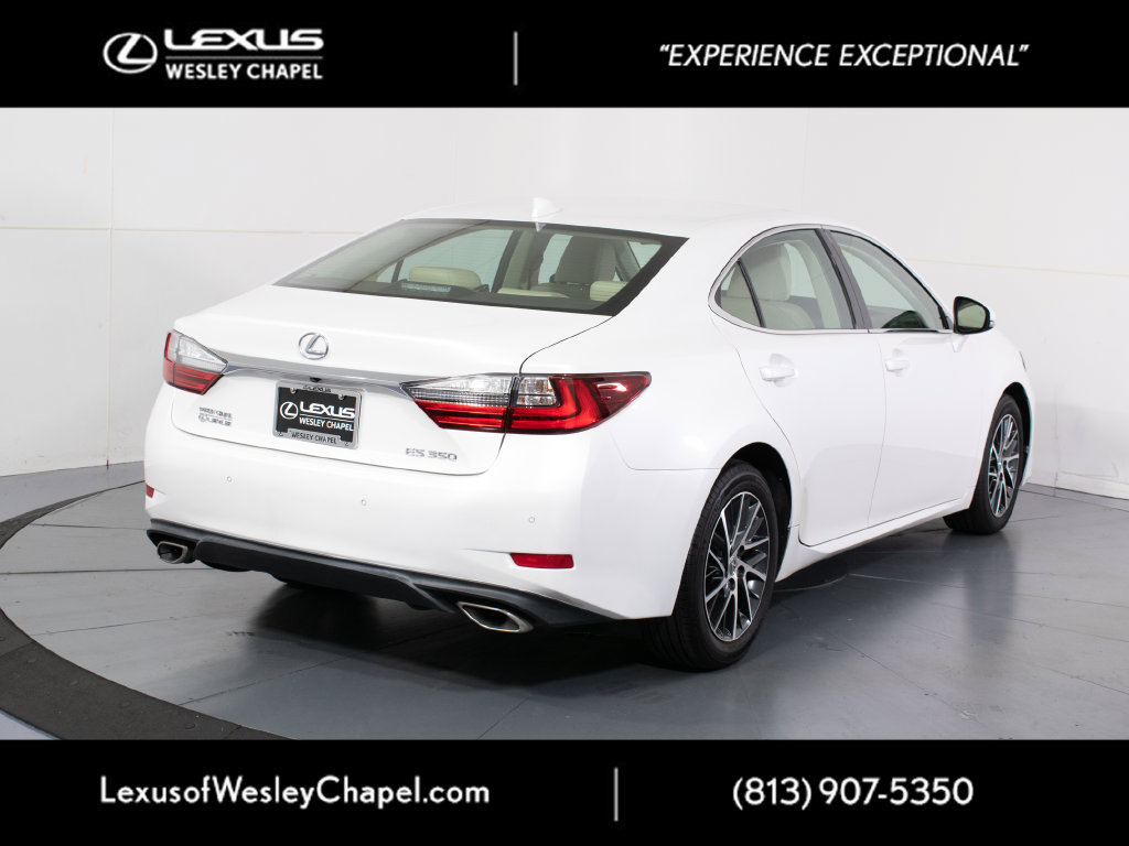 Used 2018 Lexus ES 350 w/ Luxury Package w/Wood Trim FWD image 4