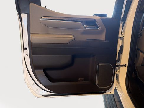 Used 2023 Chevrolet Silverado 1500 LTZ w/ Technology Package image 27