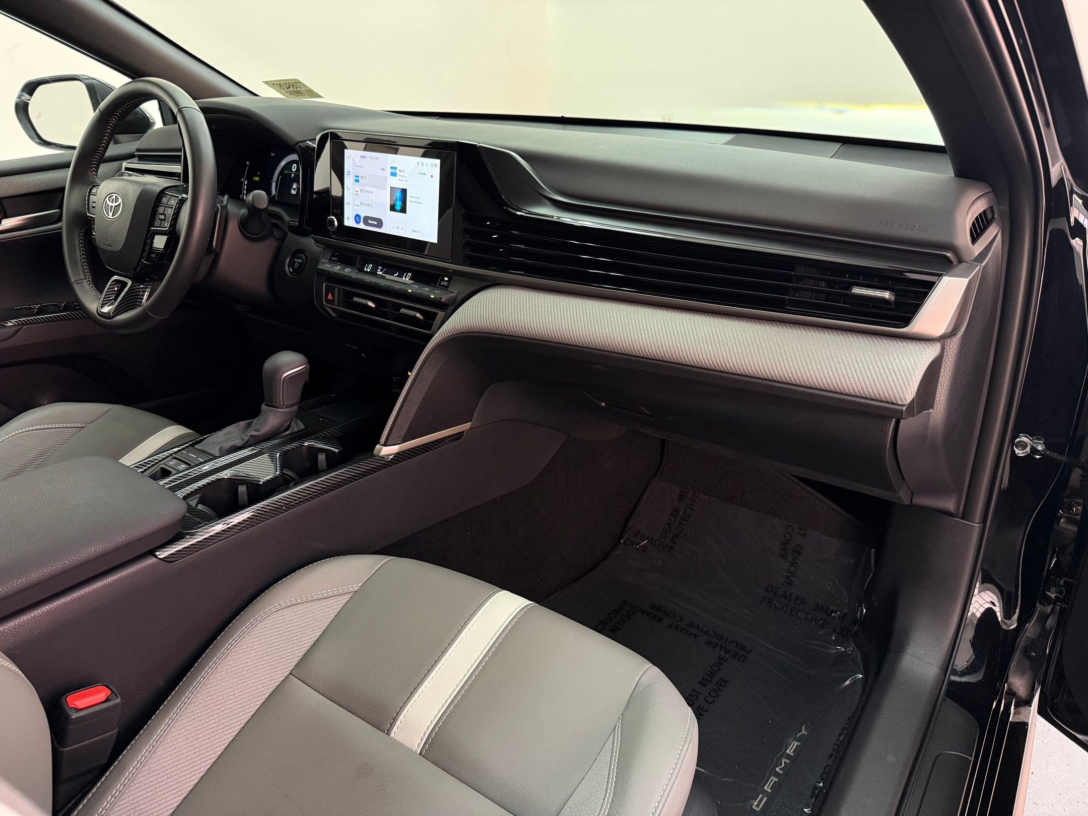 Used 2026 Toyota Camry SE w/ Convenience Package FWD image 26