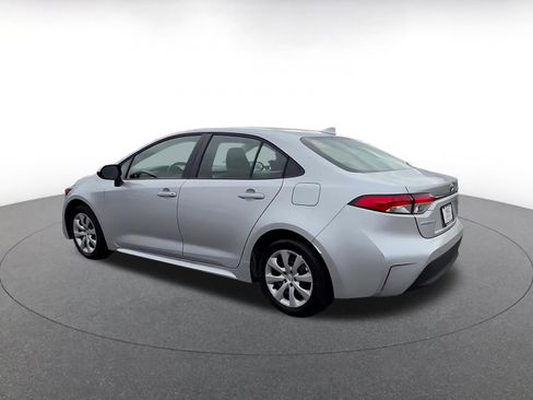 Used 2025 Toyota Corolla LE image 10