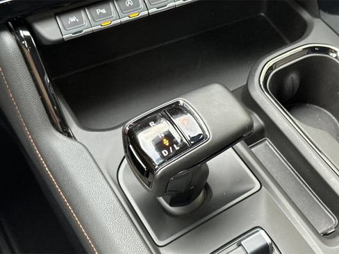 Used 2024 GMC Sierra 1500 AT4 w/ Technology Package image 20