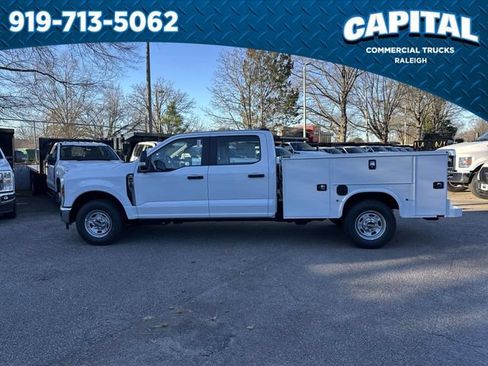 New 2026 Ford F250 XL w/ XL Chrome Package RWD image 7