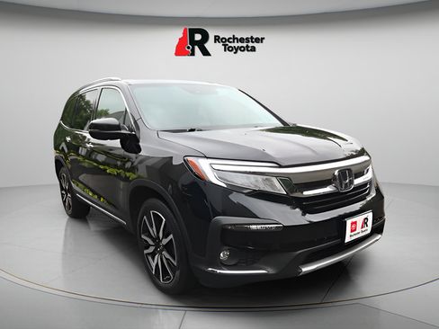 Used 2022 Honda Pilot Touring image 1