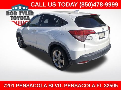 Used 2017 Honda HR-V EX image 1