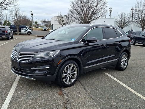 Used 2017 Lincoln MKC Select w/ Select Plus Package AWD/4WD image 6