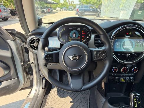 Used 2024 MINI Cooper SE FWD image 13