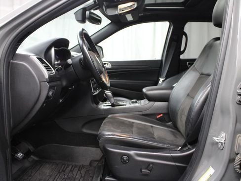 Used 2021 Jeep Grand Cherokee Altitude AWD/4WD image 15