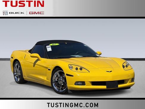 Used 2007 Chevrolet Corvette Convertible w/ Preferred Equipment Group RWD image 1