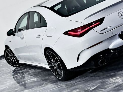 Used 2024 Mercedes-Benz CLA 35 AMG 4MATIC image 13