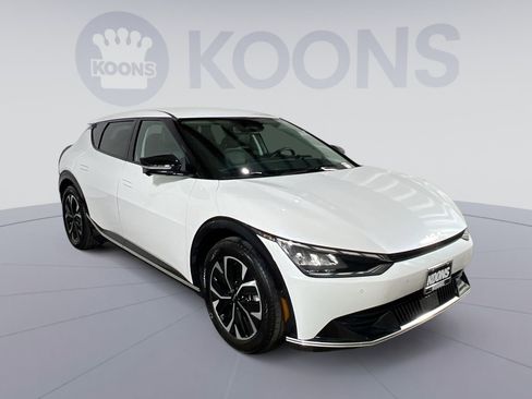 Used 2023 Kia EV6 Wind w/ Wind Technology Package image 10