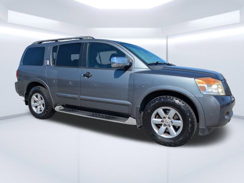 Used 2014 Nissan Armada SV w/ SV Driver Package image 1