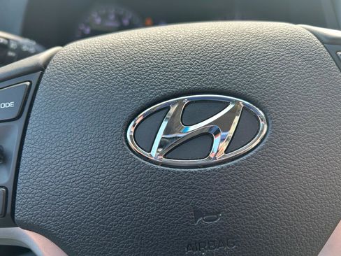 Used 2017 Hyundai Tucson Sport w/ Cargo Package image 20