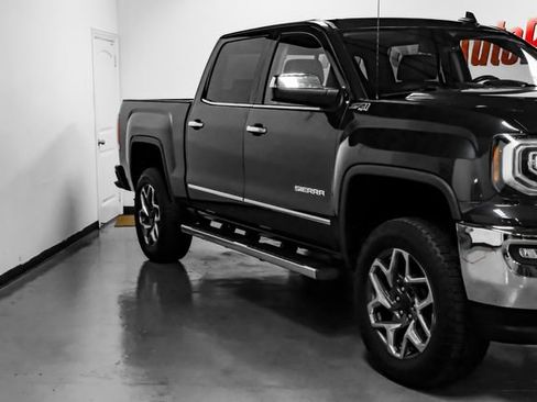 Used 2018 GMC Sierra 1500 SLT AWD/4WD image 5