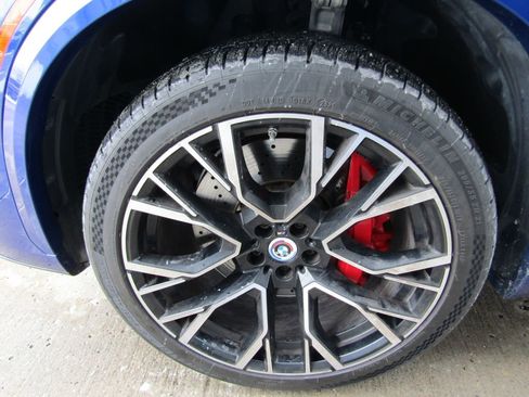 Used 2022 BMW X5 M w/ Competition Package 2 image 30