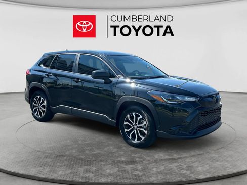 Used 2025 Toyota Corolla Cross AWD Hybrid image 7