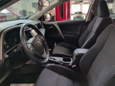 Used 2016 Toyota RAV4 XLE w/ Protection Package AWD/4WD image 2