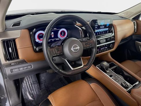 Certified 2022 Nissan Pathfinder Platinum w/ Cargo Package image 10